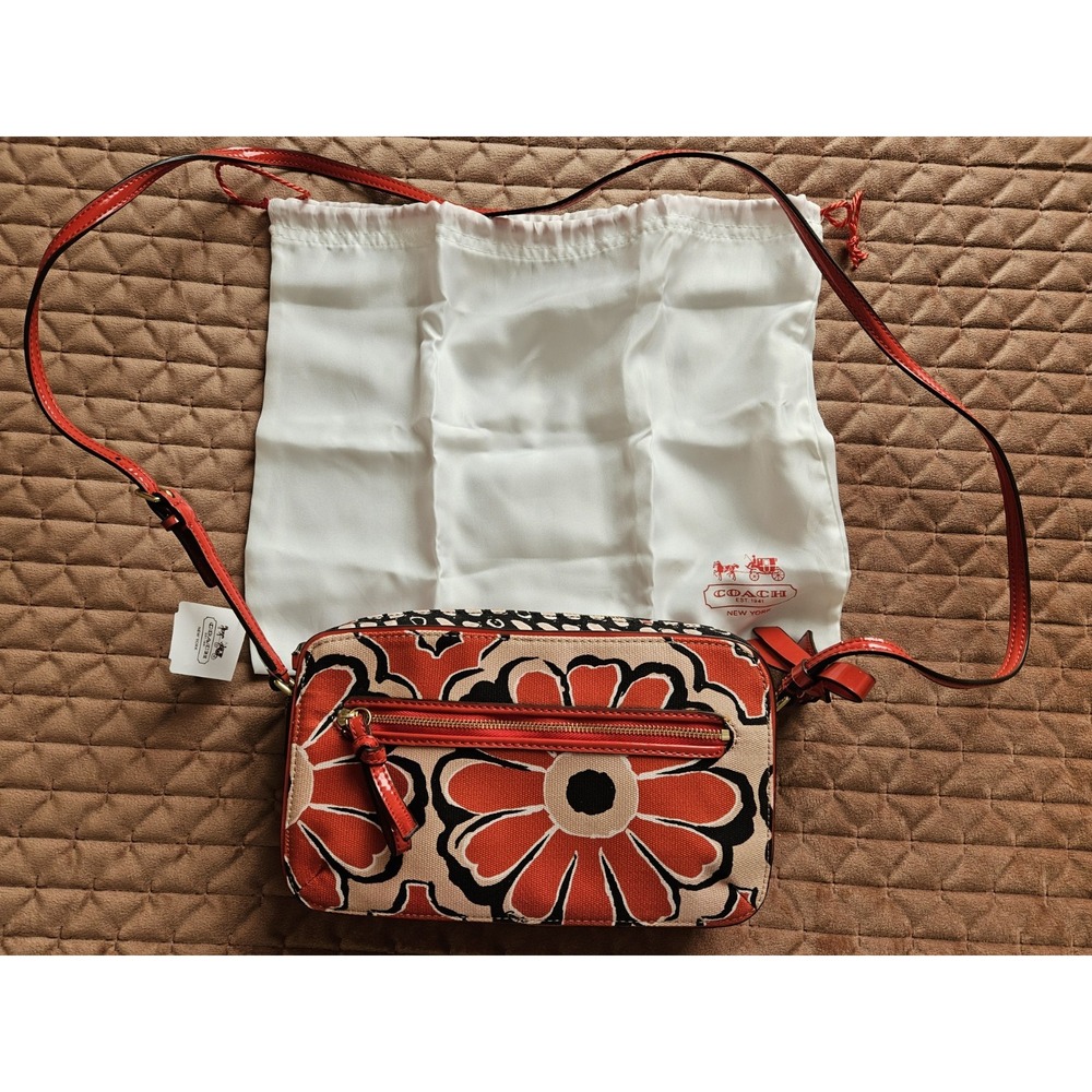 NWT Coach 25121 Poppy Floral Flower Print Scarf Crossbody w/Dust Bag, Red/Blk - Picture 3 of 13
